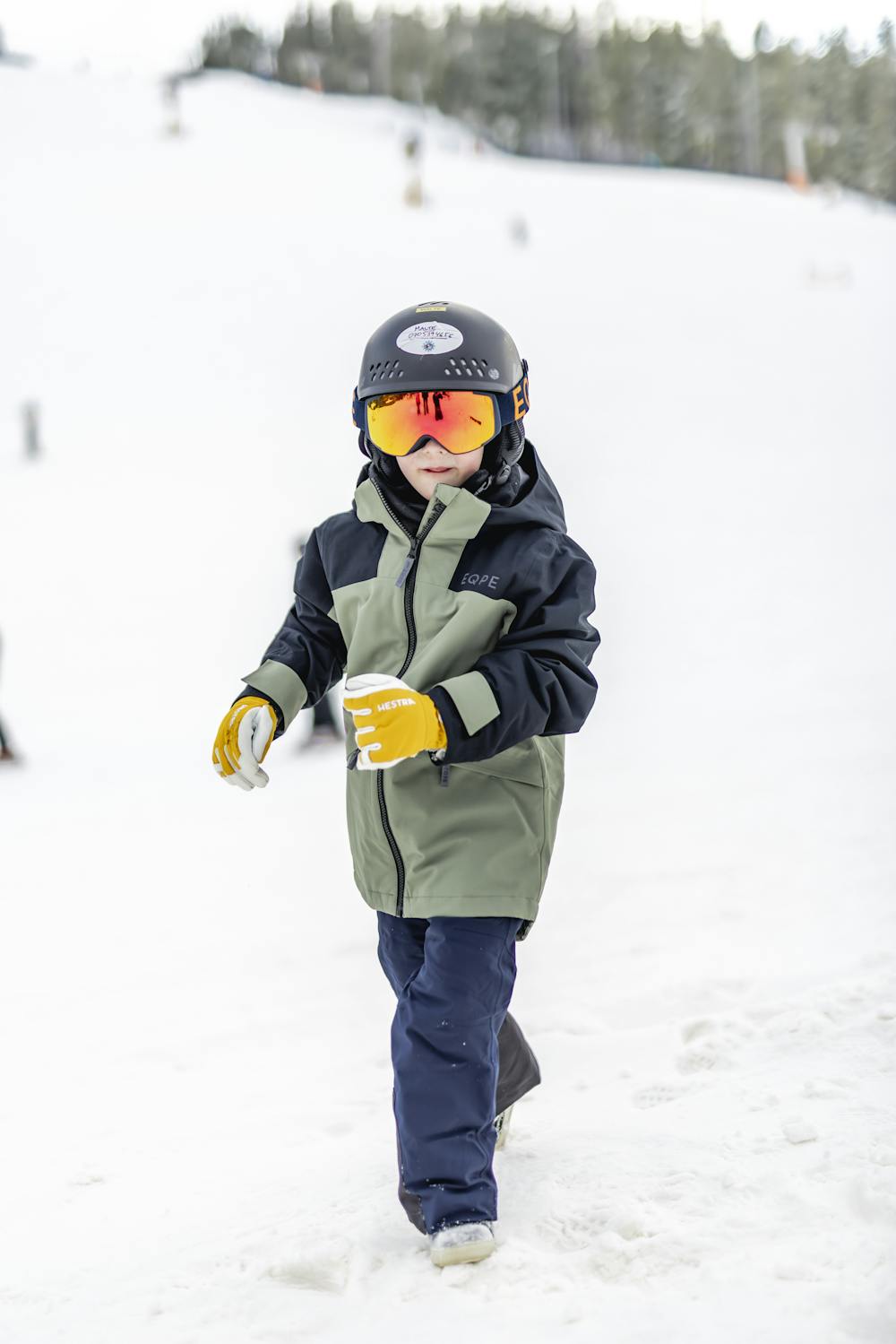 Gelber Skihandschuh mit weißem Ziegenleder an der Innenhand
 (2 oder 9)