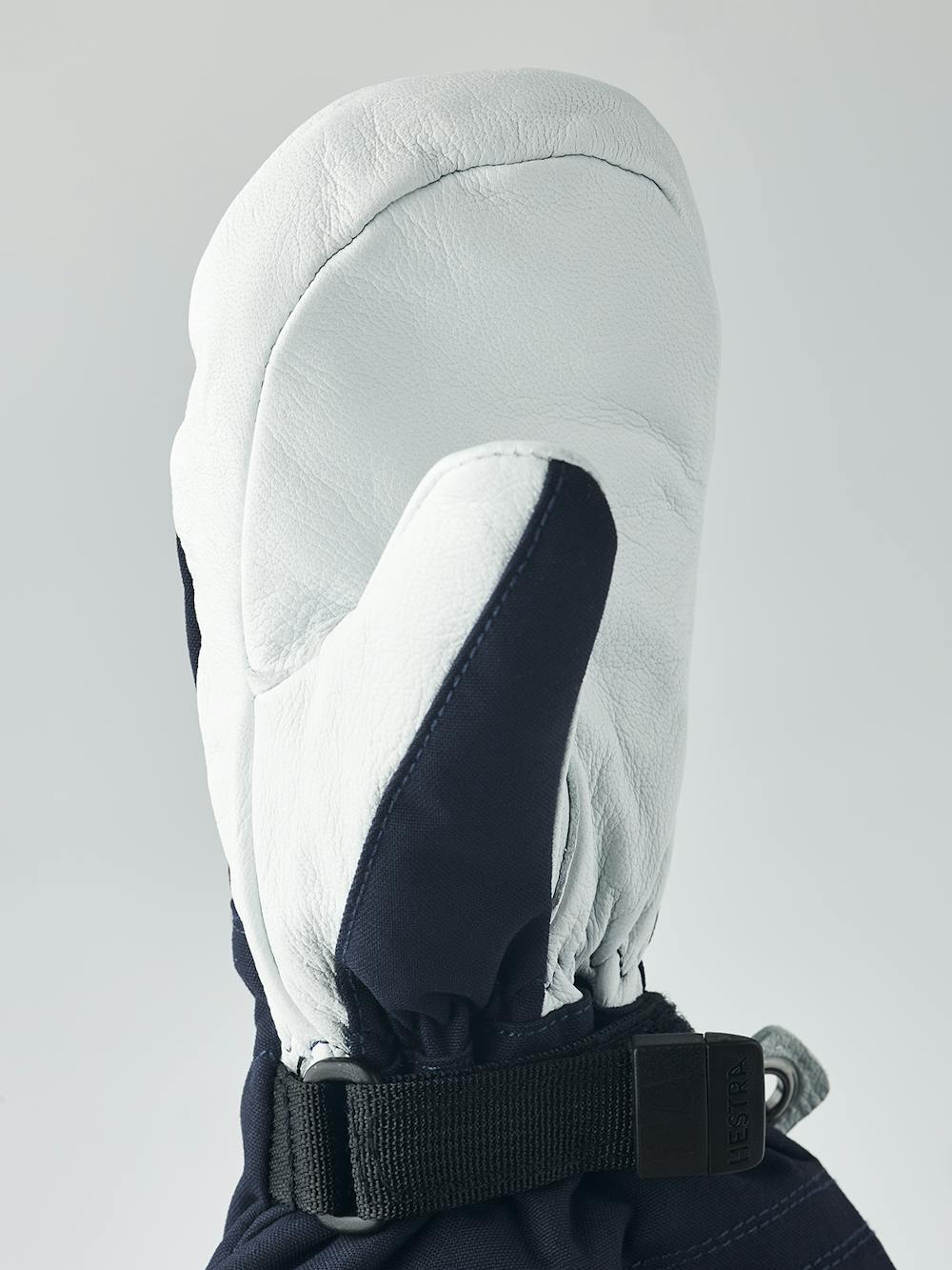 Dark blue mitten with white goat leather palm
(4 of 8)