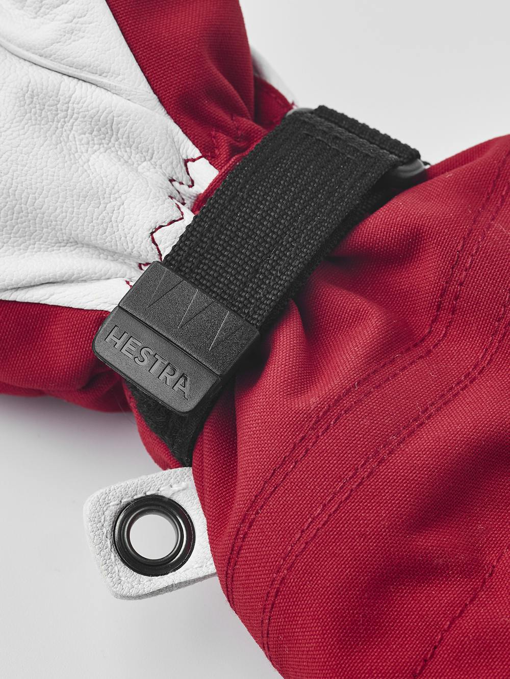 Red mitten with white goat leather palm
 (5 of 7)