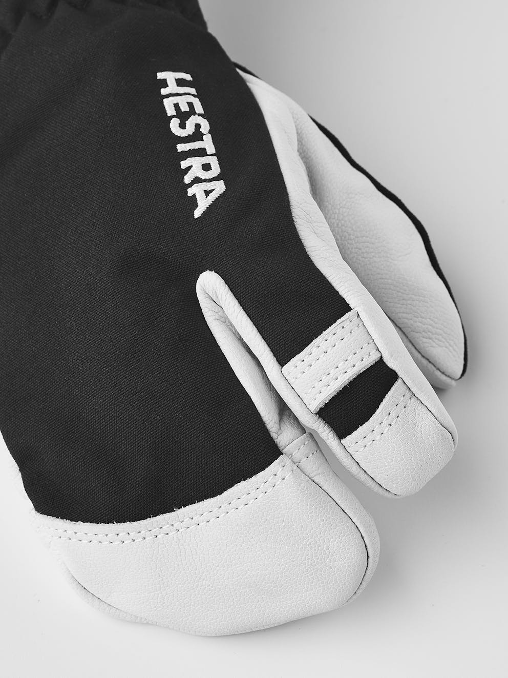 Hestra 3-Finger Army Leather Heli Ski Black Gants de ski : Snowleader