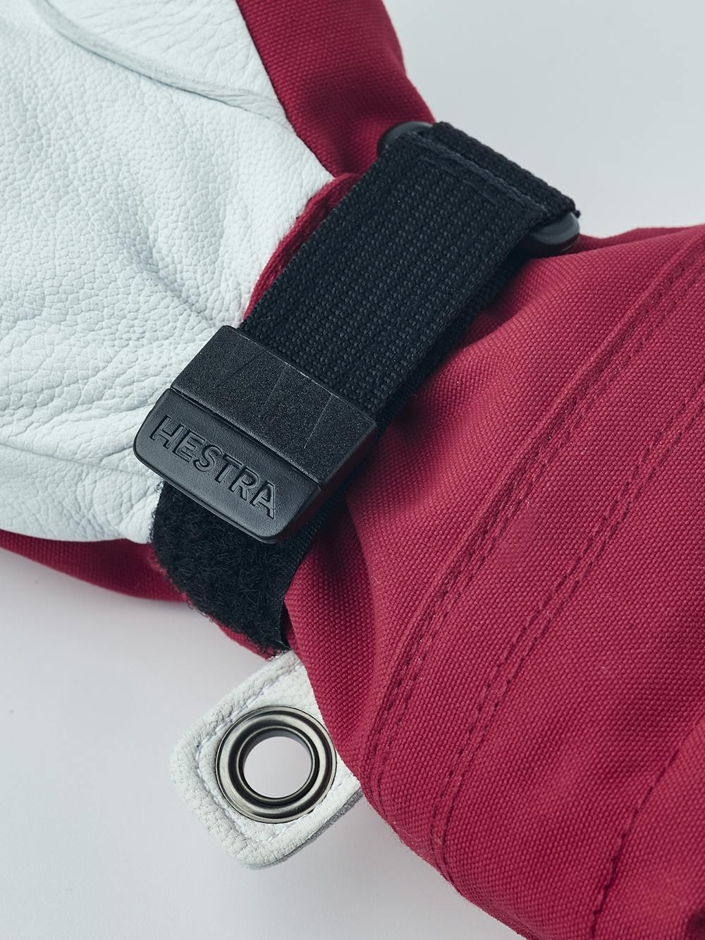 Roter Dreifingerhandschuh mit weißem Ziegenleder an der Innenhand
 (5 oder 6)