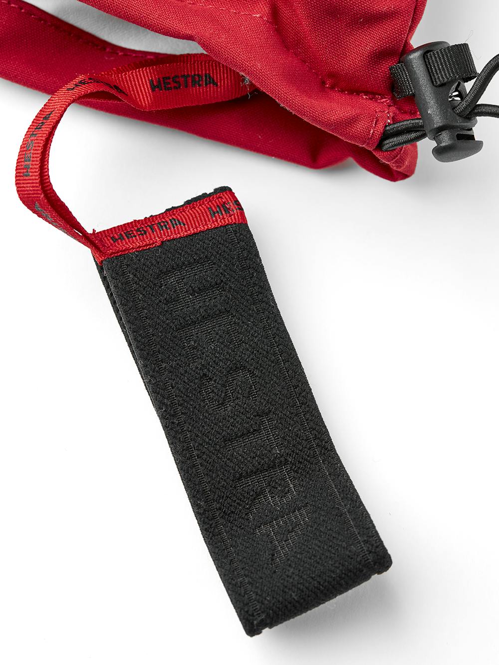 Roter Fausthandschuh mit weißem Ziegenleder an der Innenhand
(10 oder 12)