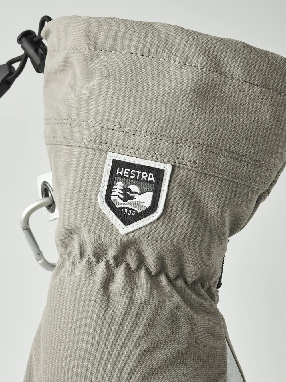 Army Leather Heli Ski 3-finger in the color Khaki (6 of 7)