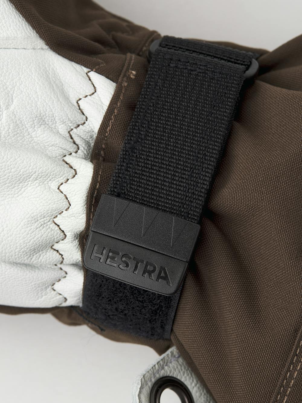 Dark brown three finger glove with white goat leather palm
(4 of 6)