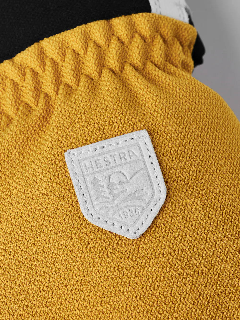 Yellow mitten with white goat leather palm
 (4 of 5)