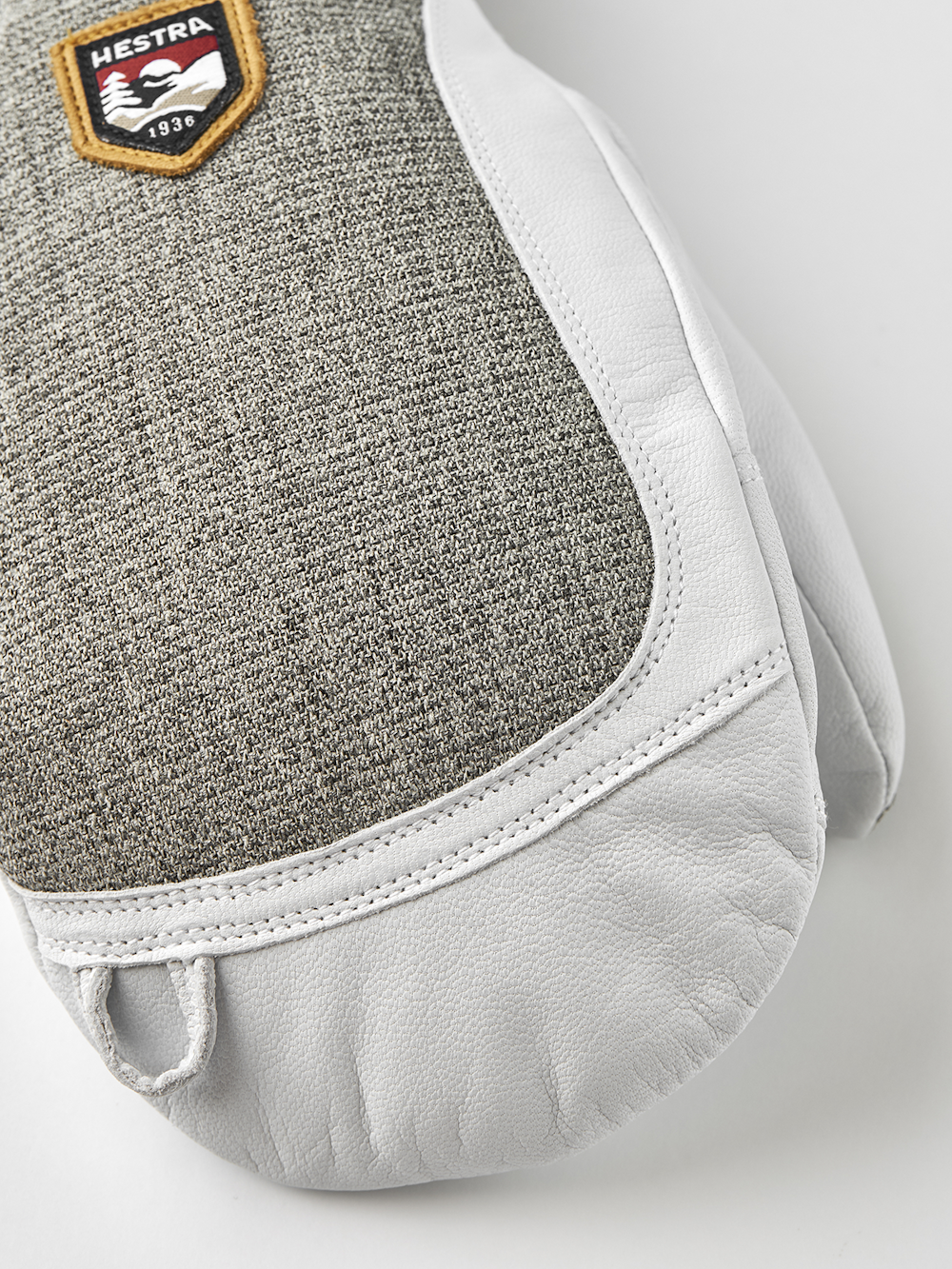 Army Leather Patrol Mitt in the color Light grey (3 of 6)