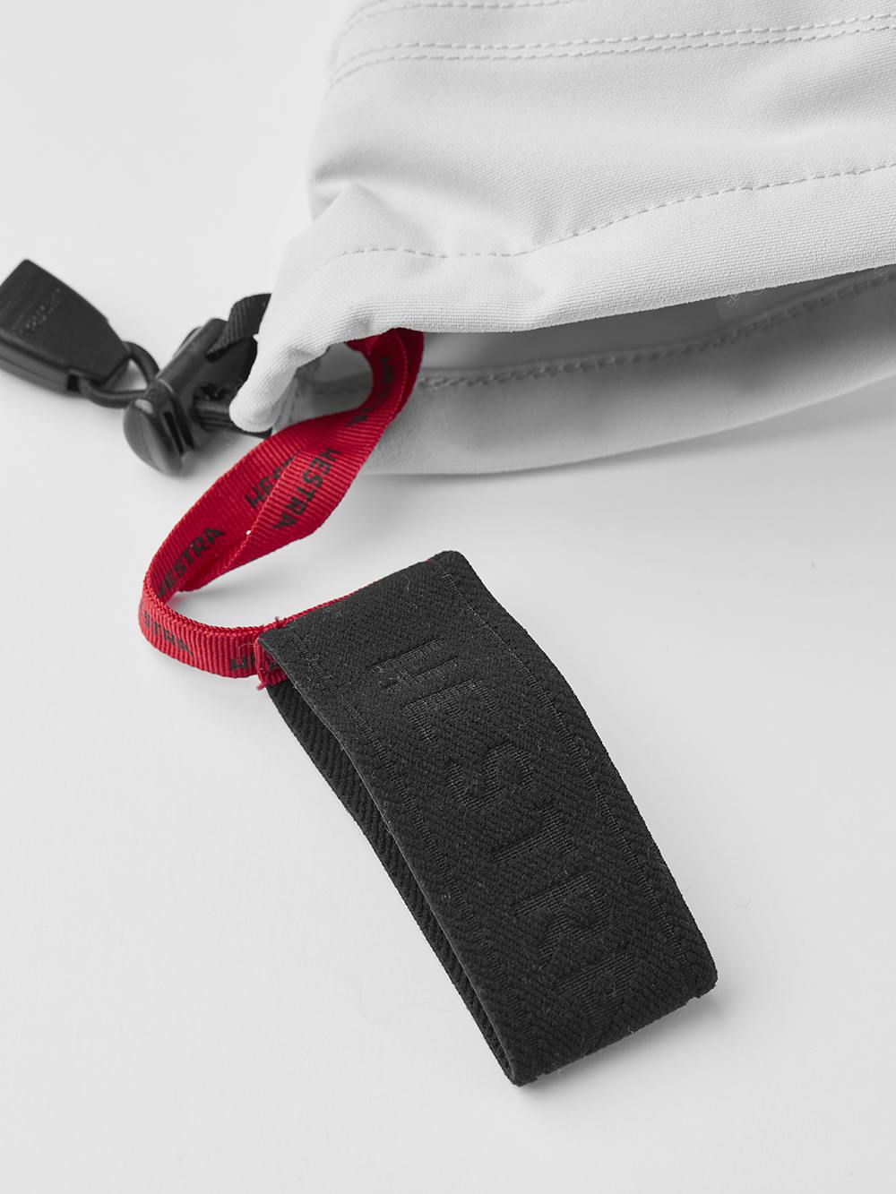 Light gray ski glove with white goat leather palm
(6 of 8)