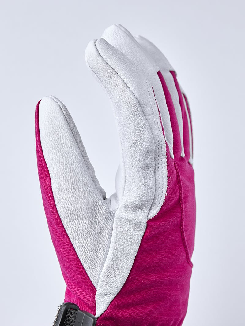 Heli Ski Female in the color Fuchsia & offwhite (6 of 8)