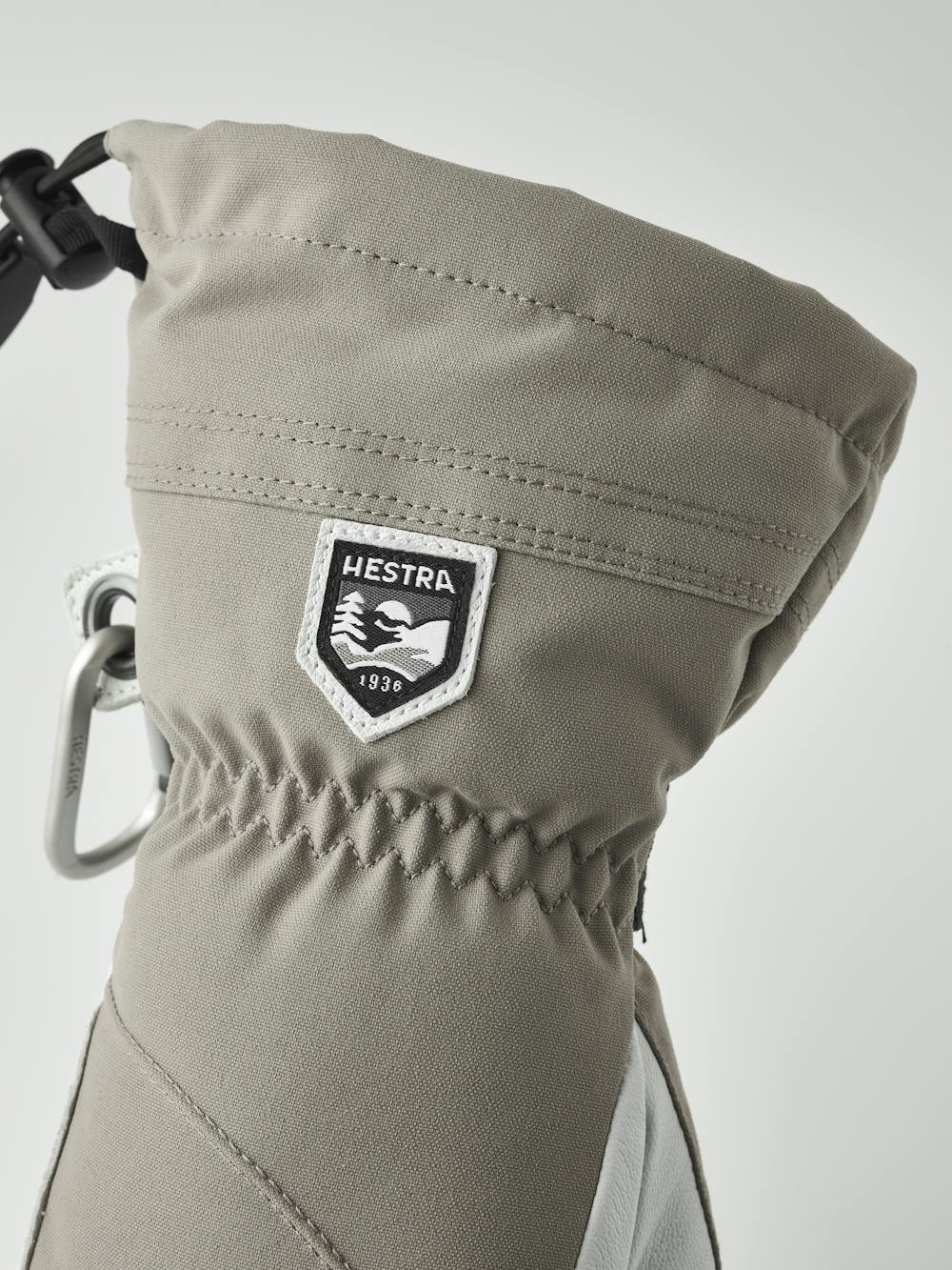 Heli Ski Female Mitt in the color Khaki/offwhite (6 of 7)