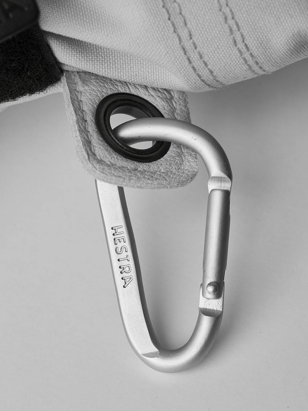 Light gray mitten with white goat leather palm
(4 of 8)