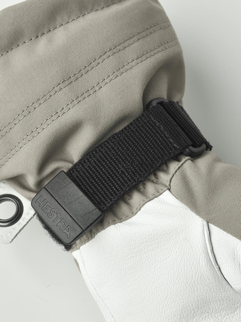 Heli Ski Female Mitt in the color Khaki/offwhite (4 of 7)