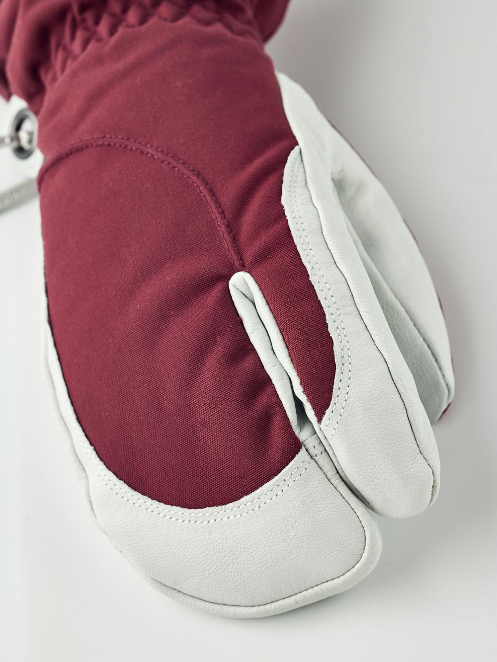 Wine red three finger glove with white goat leather palm
(4 of 6)