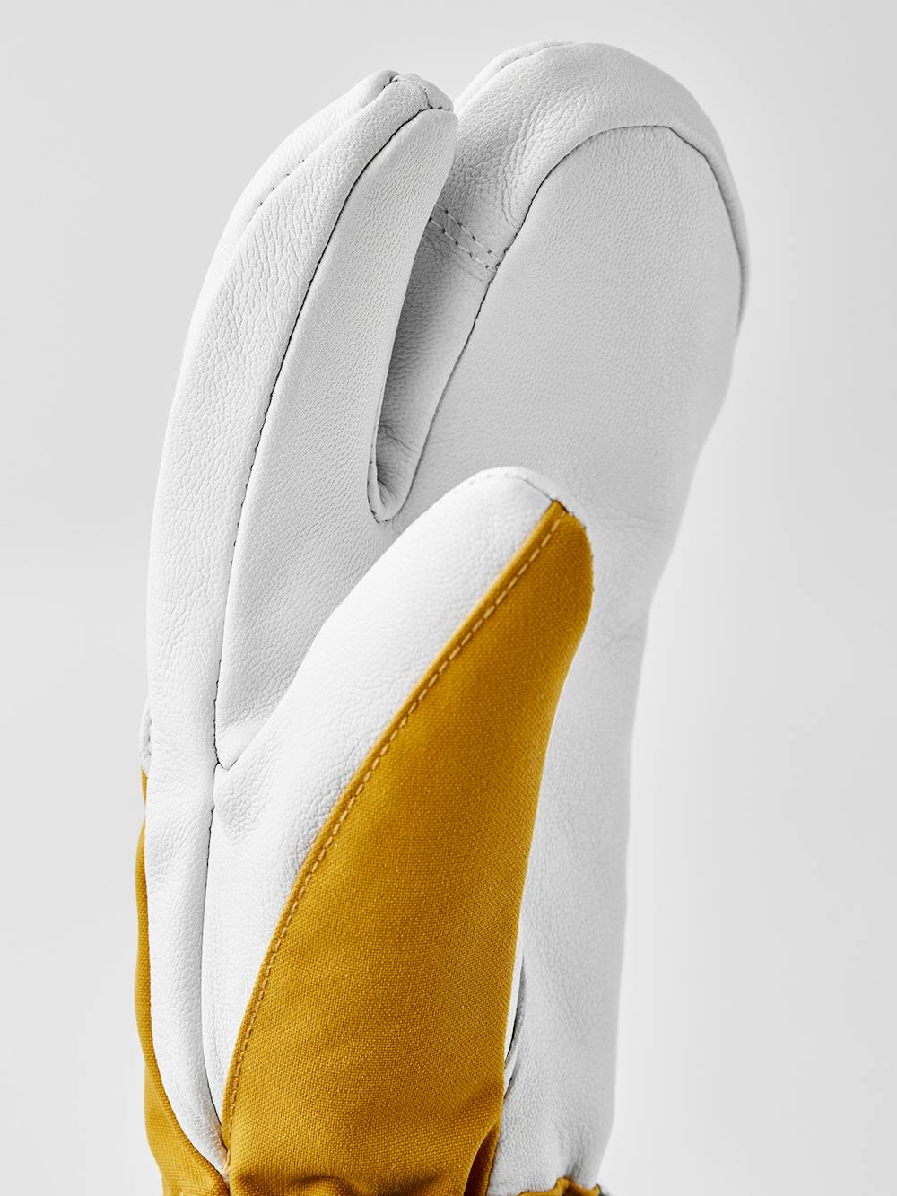 Heli Ski Female 3-finger in the color Mustard & off-white (2 of 6)