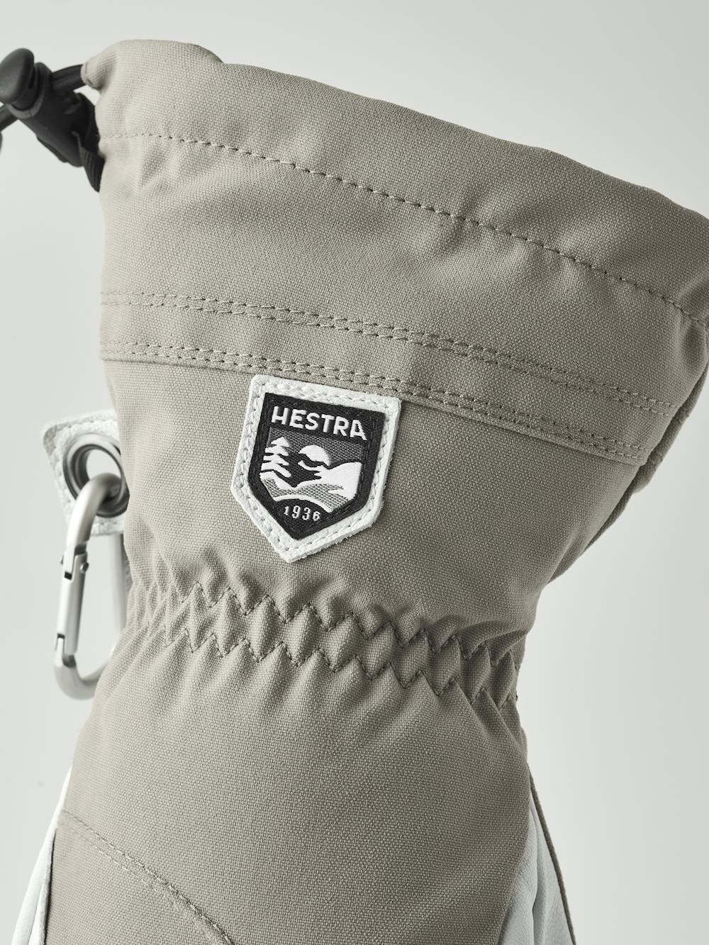 Heli Ski Female 3-finger in the color Khaki/offwhite (6 of 6)