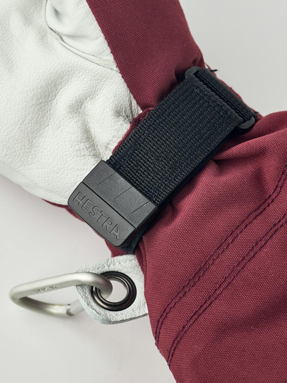 Wine red three finger glove with white goat leather palm
(5 of 6)