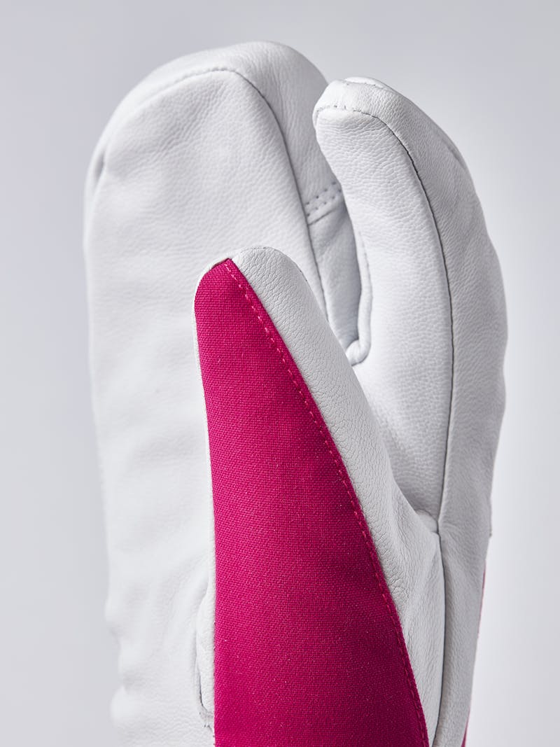 Heli Ski Female 3-finger in the color Fuchsia & offwhite (6 of 7)