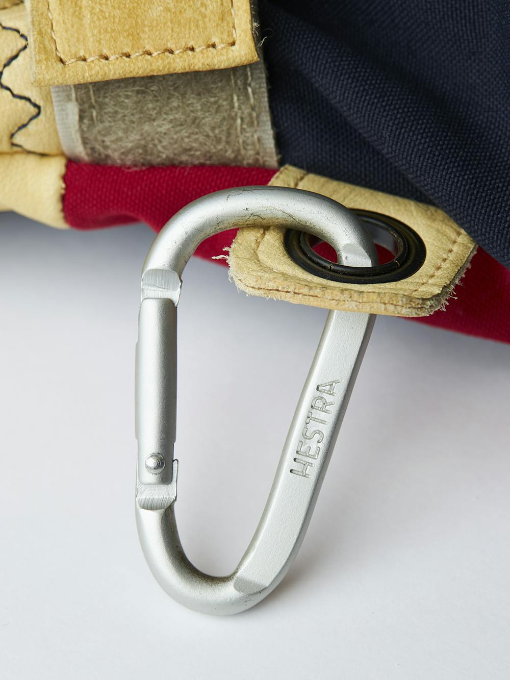 Blauer Skihandschuh mit gelbem Rindsleder an der Innenhand
(3 oder 5)