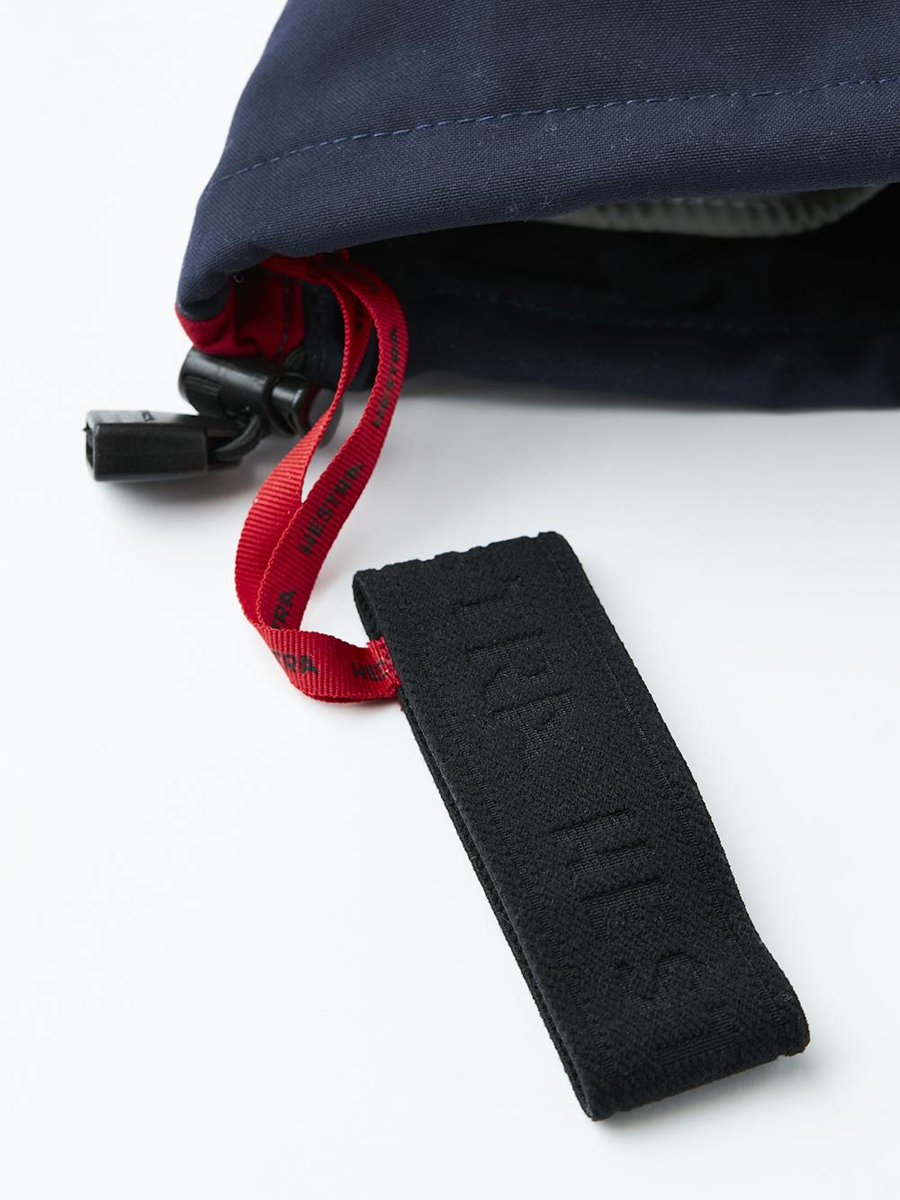 Blauer Skihandschuh mit gelbem Rindsleder an der Innenhand
(4 oder 5)