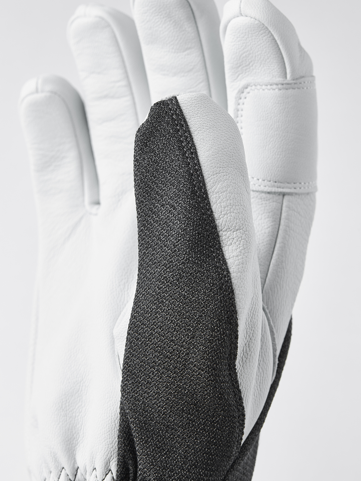 Army Leather Patrol Gauntlet - Charcoal | Hestra Gloves