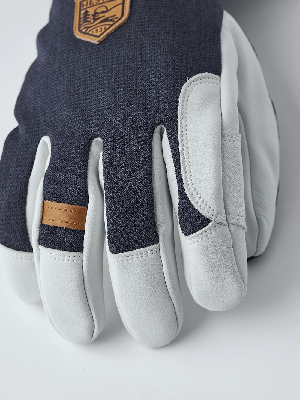 Dark blue ski glove with white goat leather palm
(2 of 6)