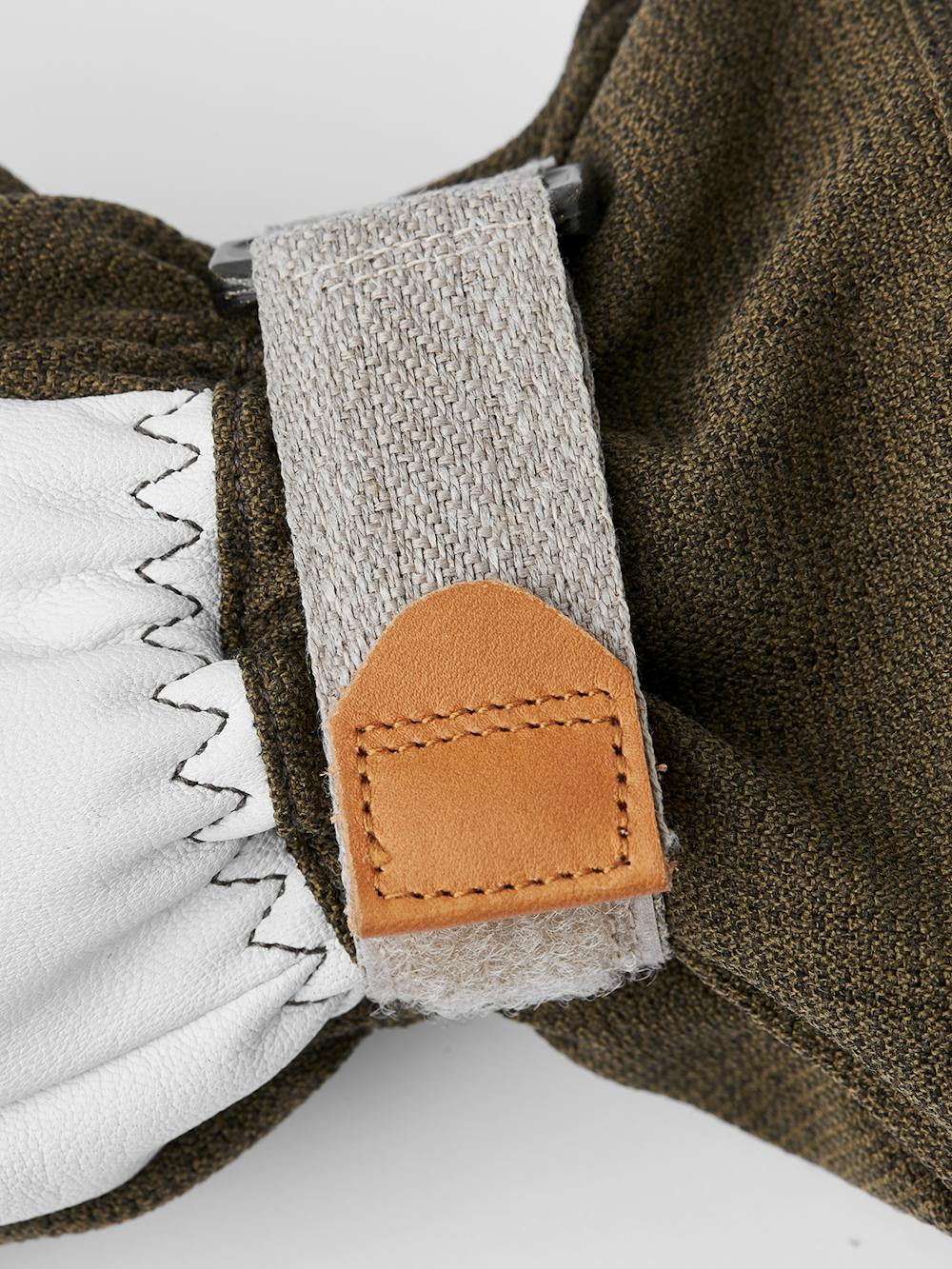 Moss green ski glove with white goat leather palm
(4 of 8)