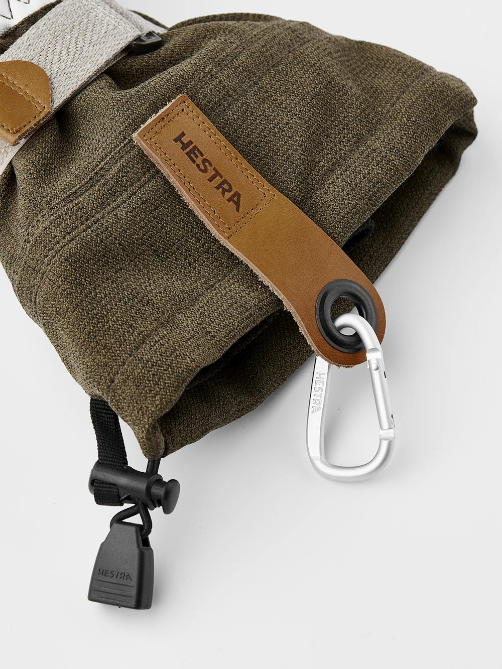 Moss green mitten with white goat leather palm
 (6 of 9)