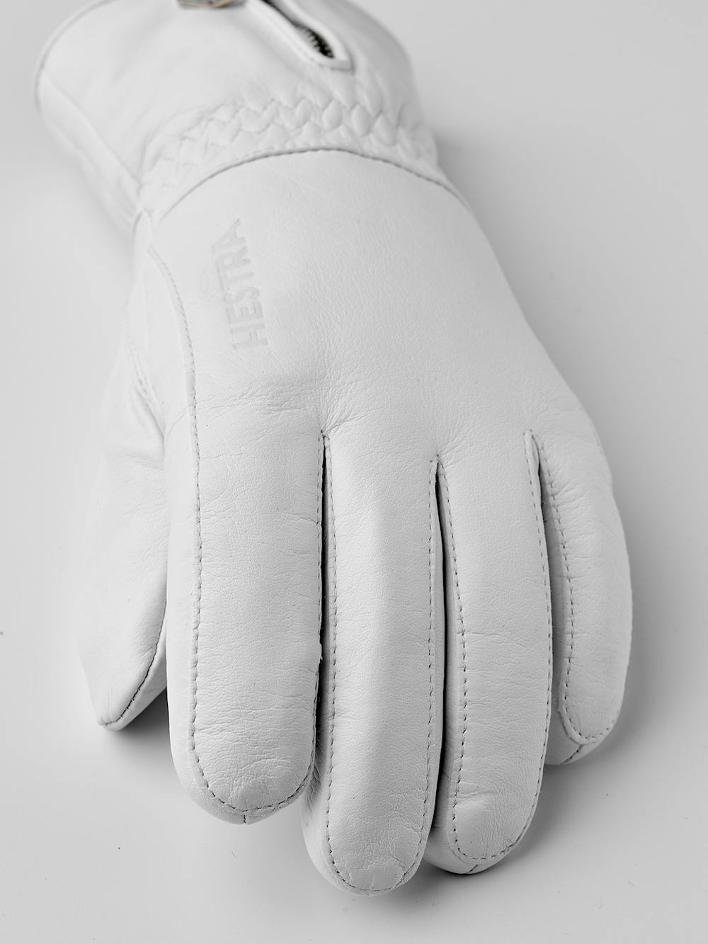 Leather Swisswool Classic in the color White (3 of 5)