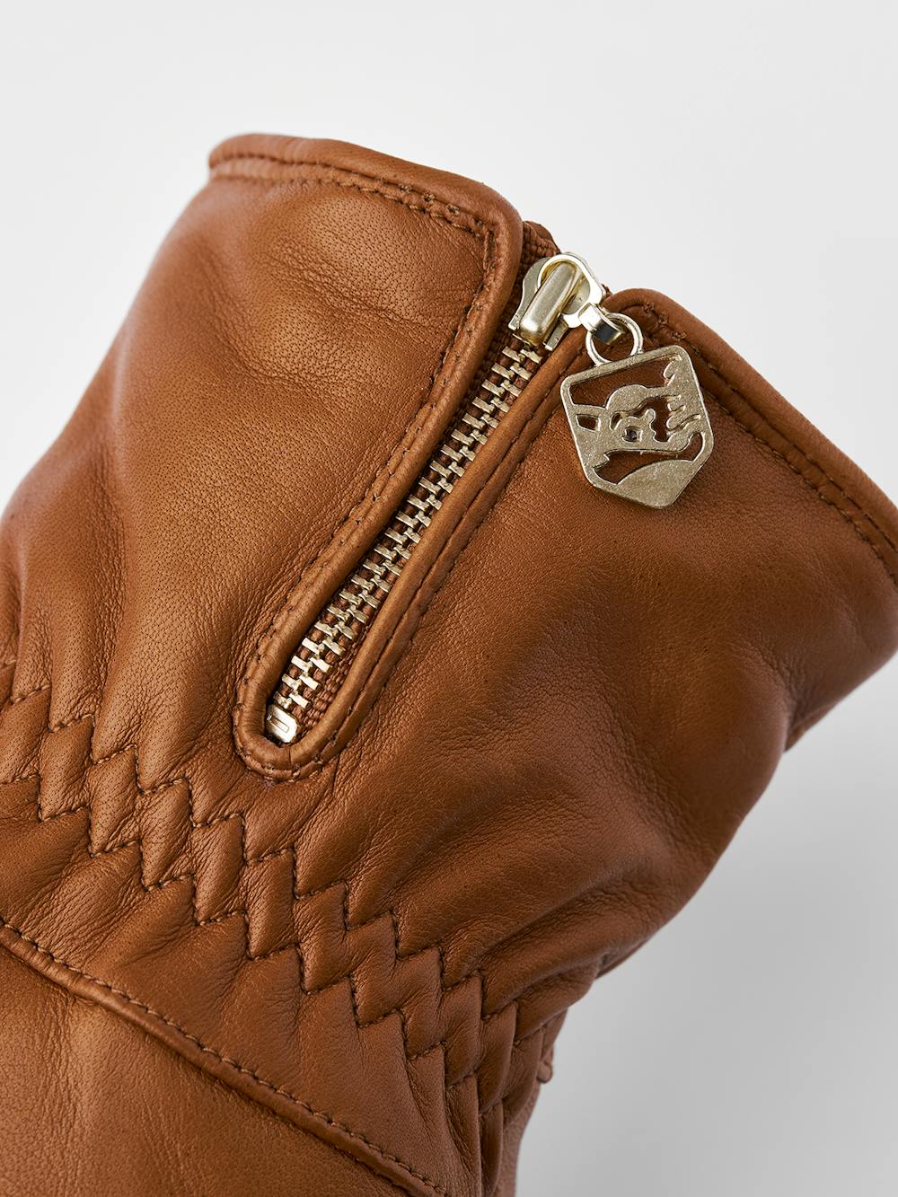 Leather Swisswool Classic in the color Cork (2 of 4)