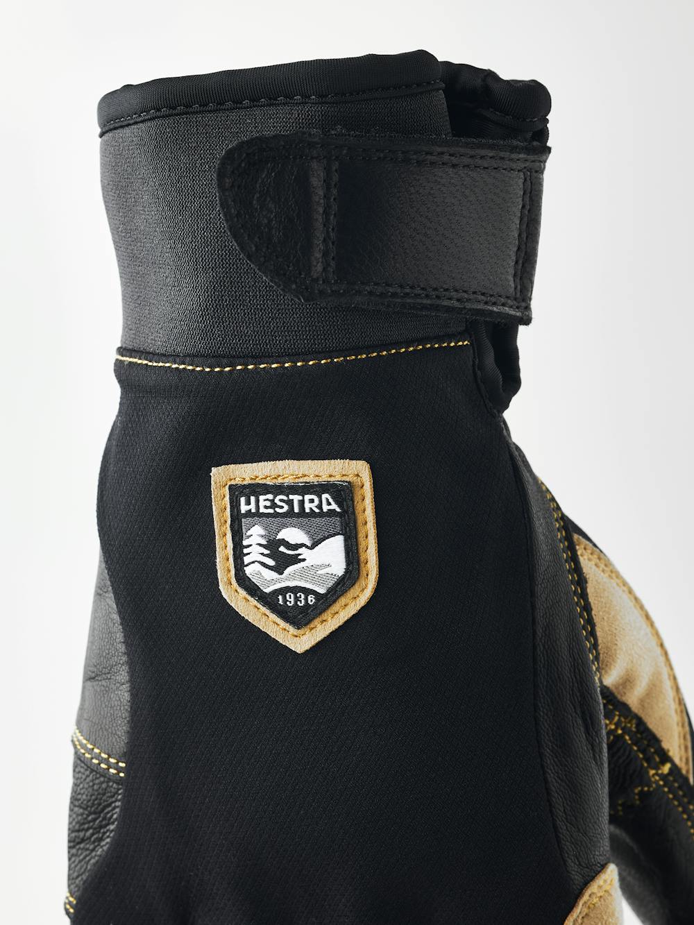 Black goat leather glove with black fabric back
(10 of 11)