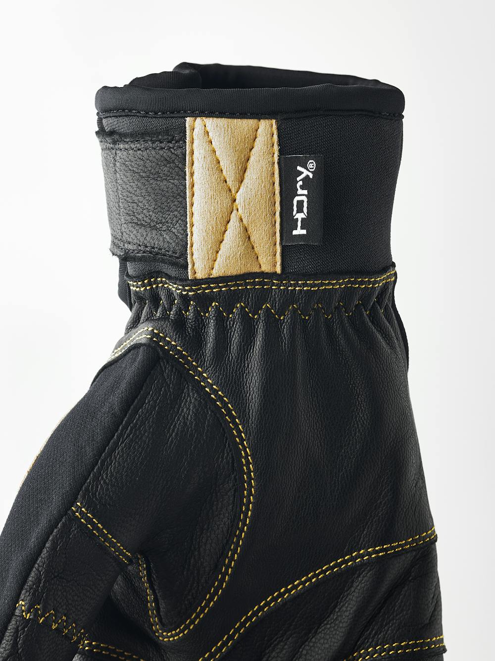 Black goat leather glove with black fabric back
(5 of 11)