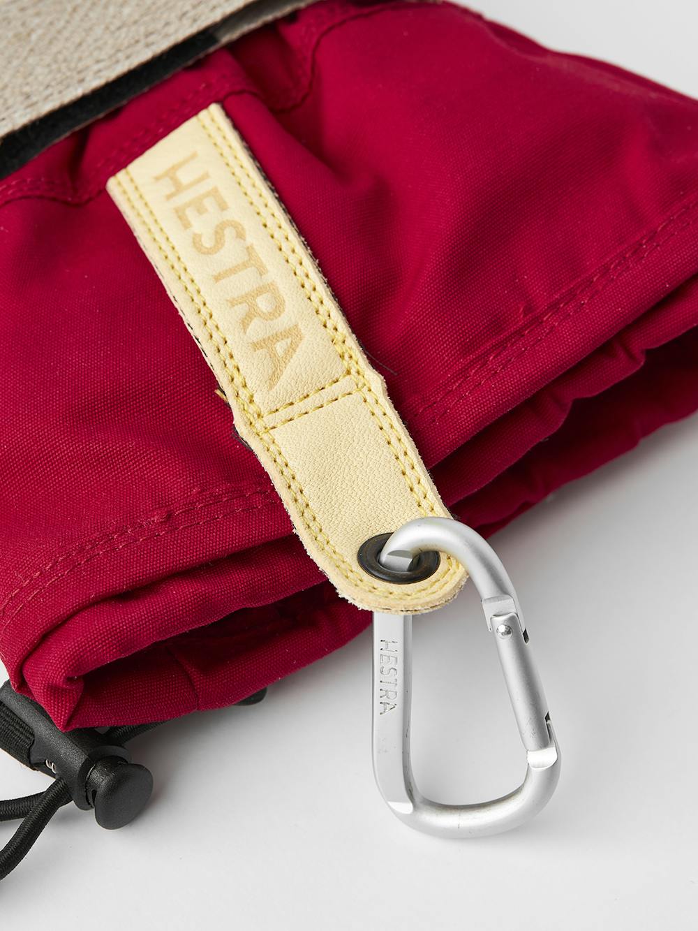 Roter Skihandschuh mit gelbem Rindsleder an der Innenhand
 (6 oder 8)