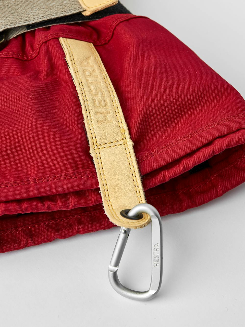 Red mitten with yellow cow hide palm
(5 of 7)