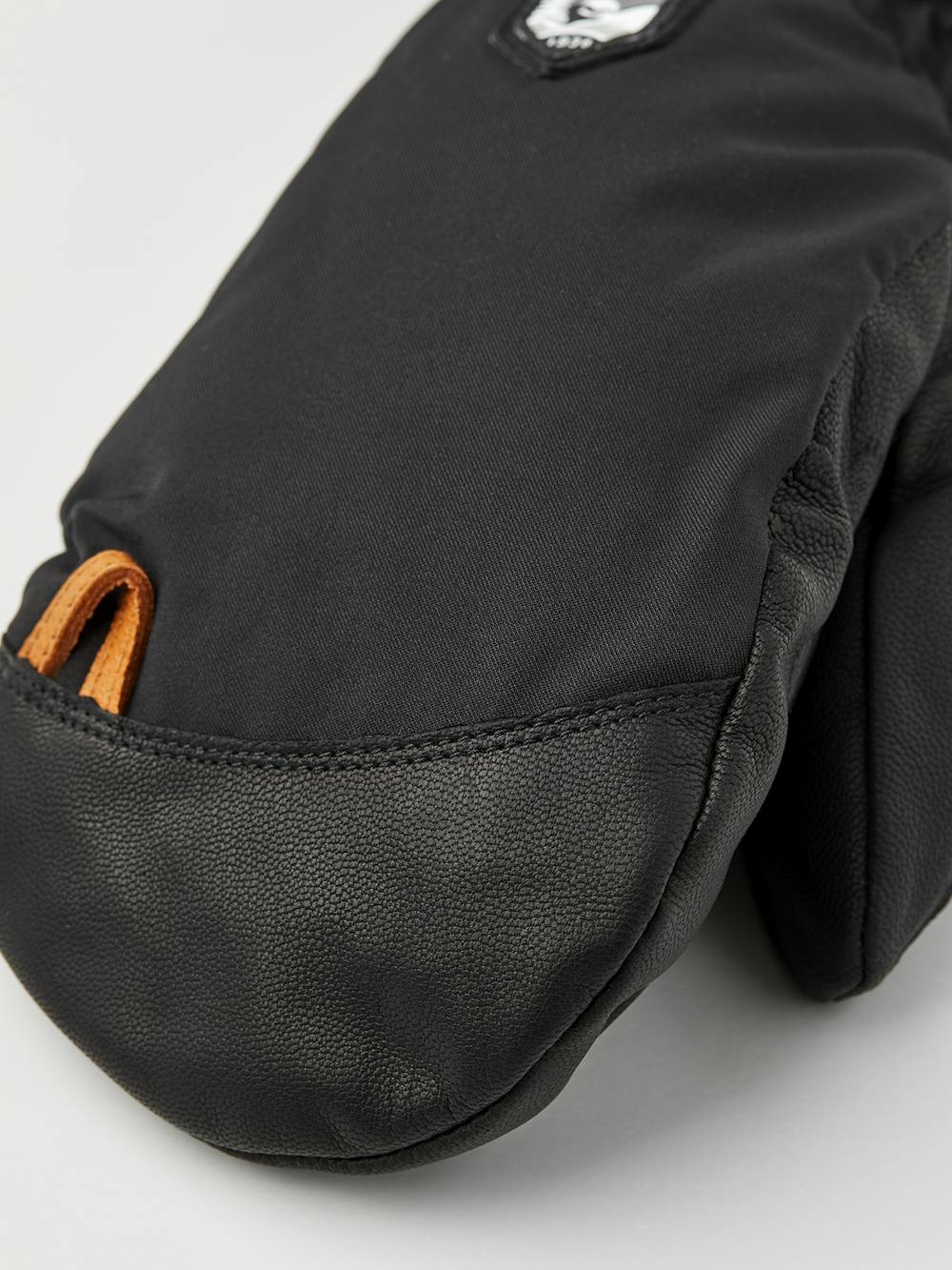 Black mitten with black goat leather palm
(6 of 6)