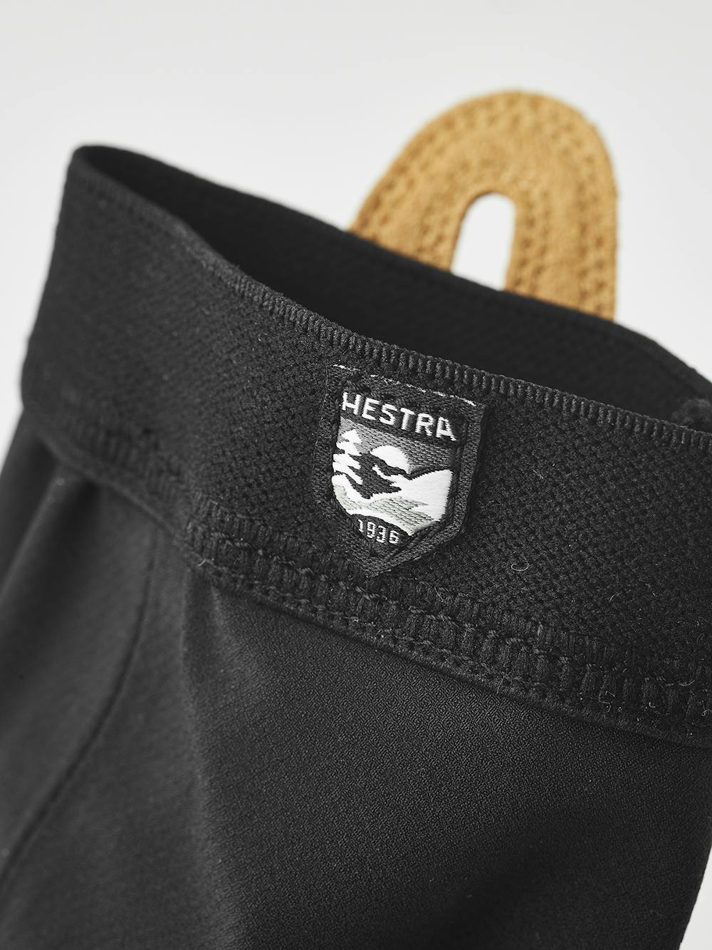 Black fabric glove
(7 of 9)