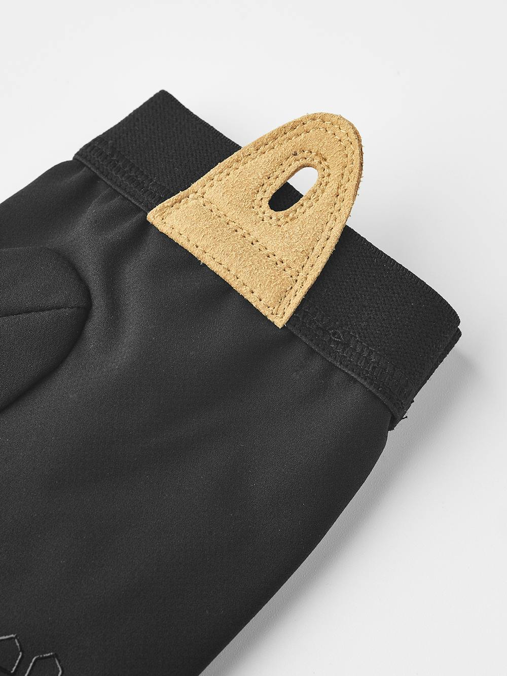 Black fabric glove
(3 of 9)