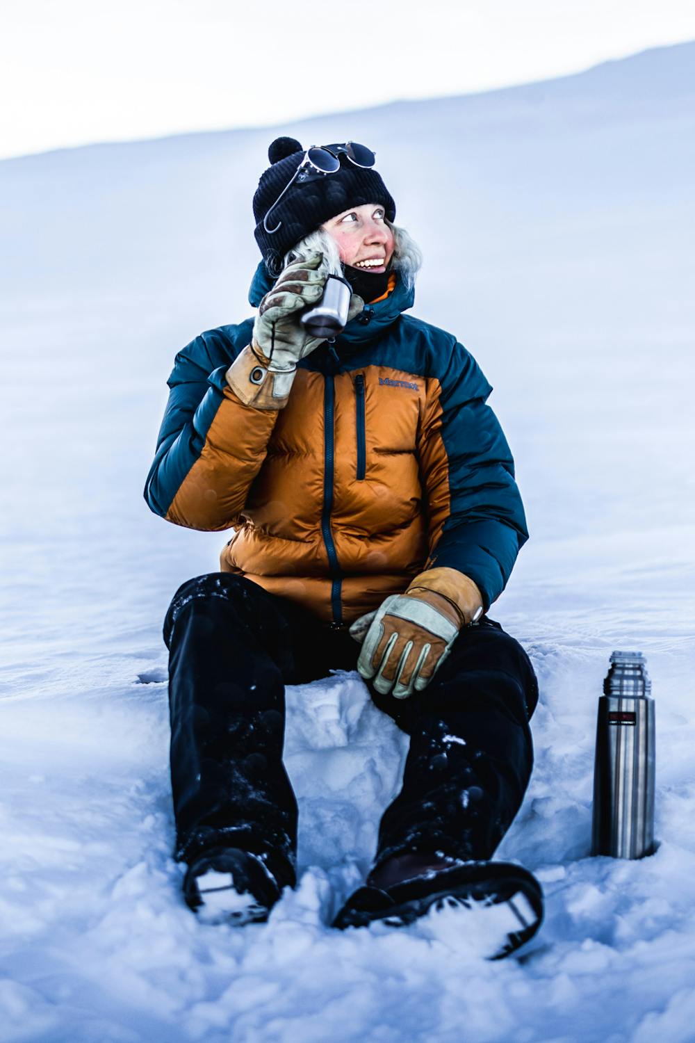 Yellow cow hide outdoor glove with white goat leather palm  (11 of 13)