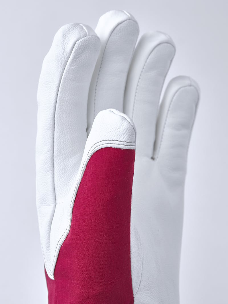 Alpine Short Gore-Tex 5-finger in the color Fuchsia (2 of 5)