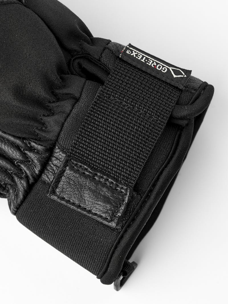 Alpine Short GORE-TEX (4 of 5)