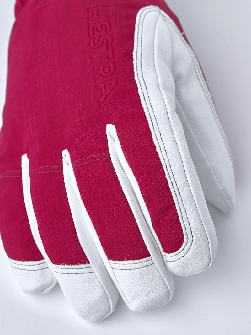 Alpine Short Gore-Tex 5-finger in the color Fuchsia (3 of 5)