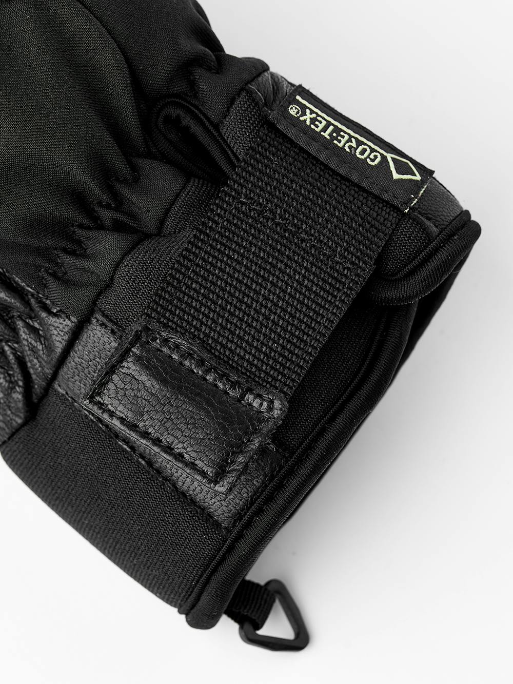 Alpine Short GORE-TEX Mitt (5 of 5)