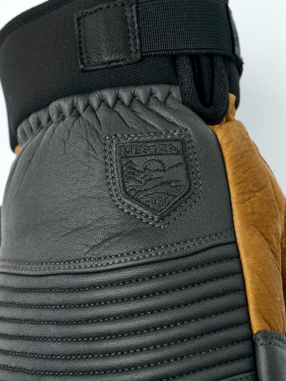 Freeride CZone Mitt (6 of 9)