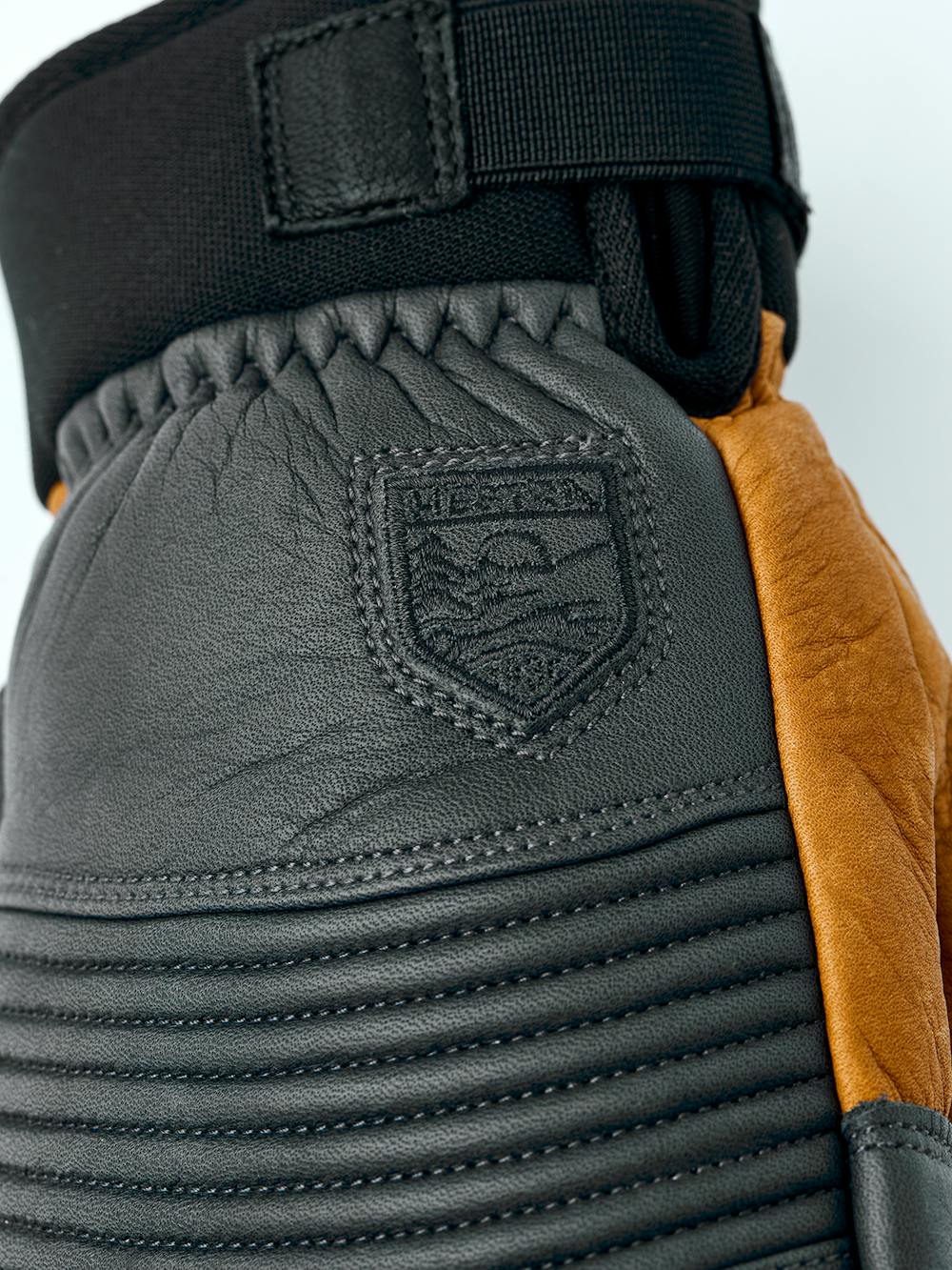 Freeride CZone Mitt (6 of 9)