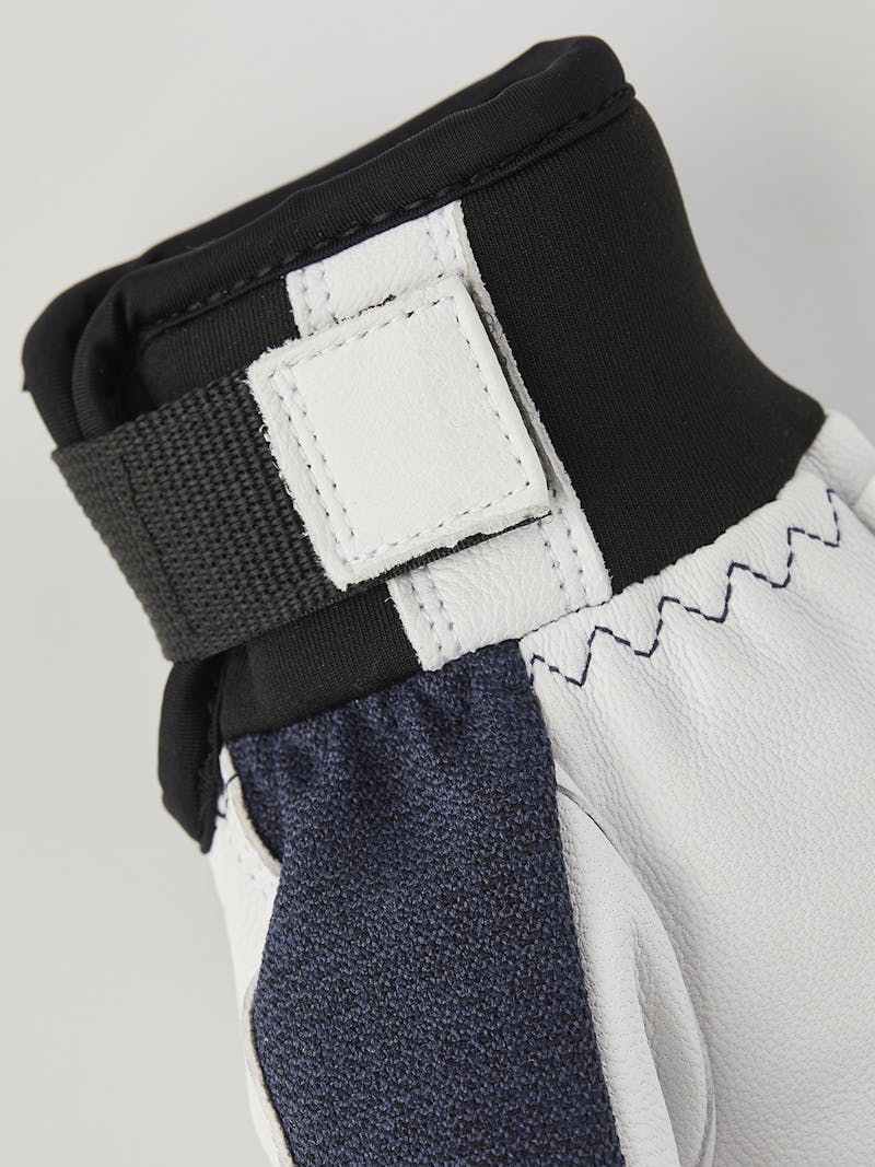Army Leather Patrol Jr. Mitt in the color Navy (2 of 5)