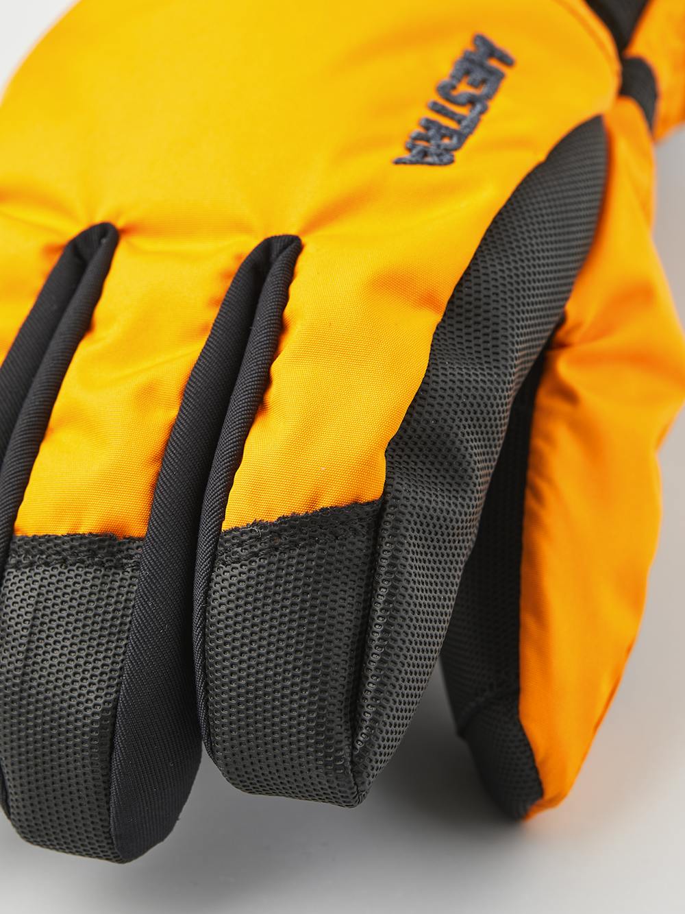 Gauntlet CZone Jr. 5-finger in the color Orange & graphite (6 of 6)
