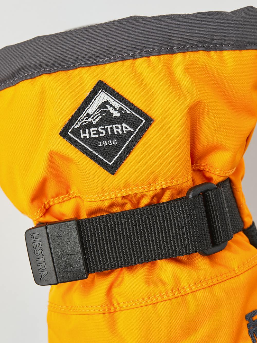 Gauntlet CZone Jr. 5-finger in the color Orange & graphite (5 of 6)