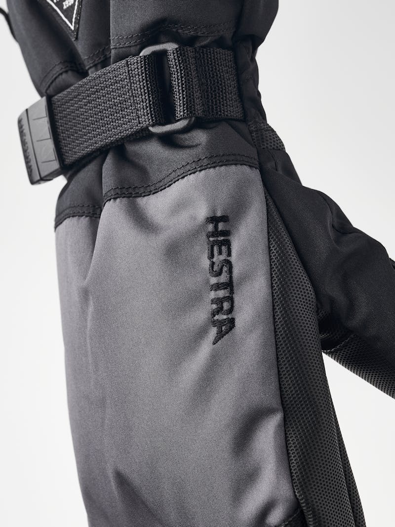 Gauntlet CZone Jr. Mitt in der Farbe Graphit & Schwarz (7 oder 7)