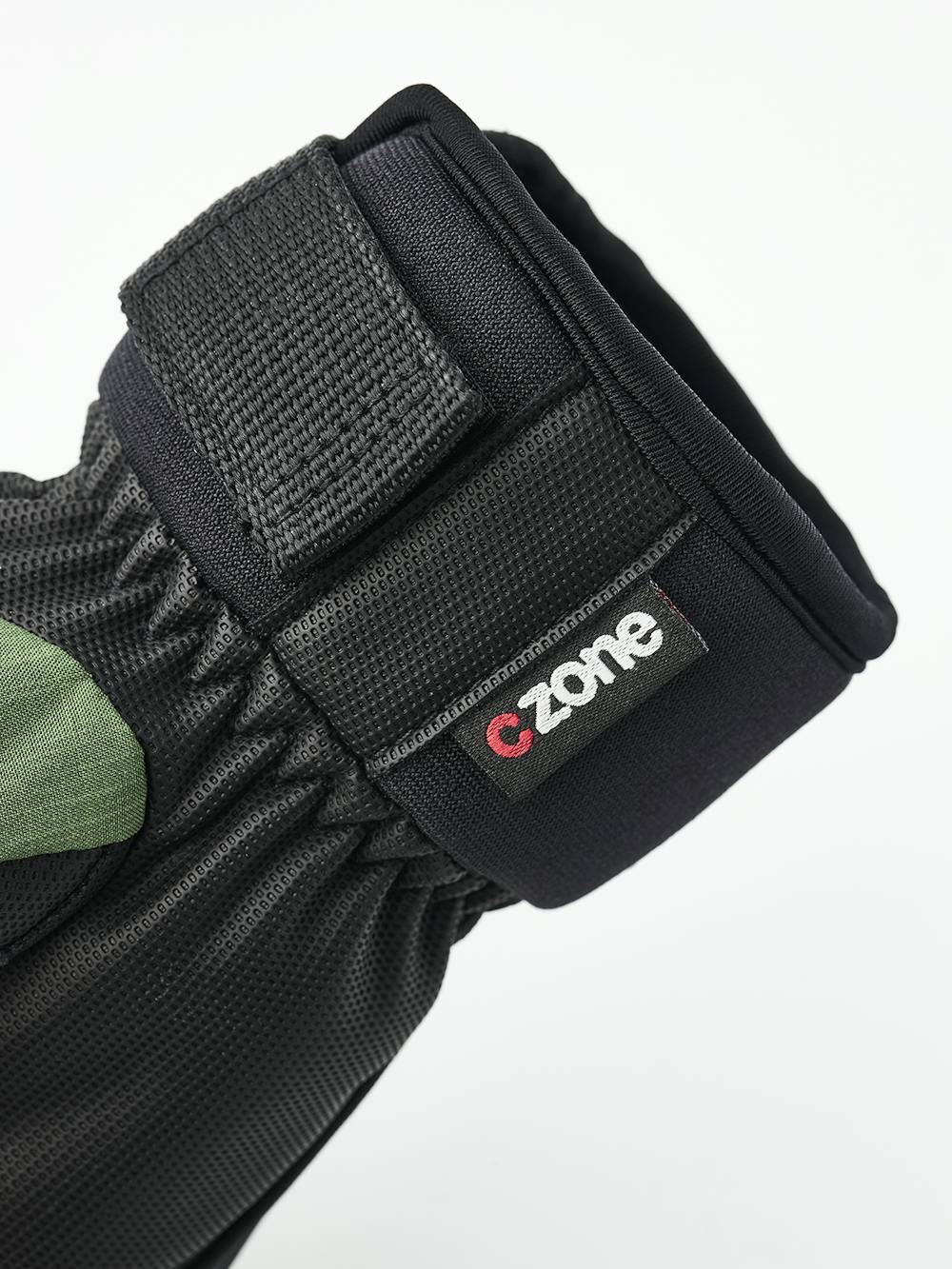 Green fabric children’s glove with black palm  (3 of 7)