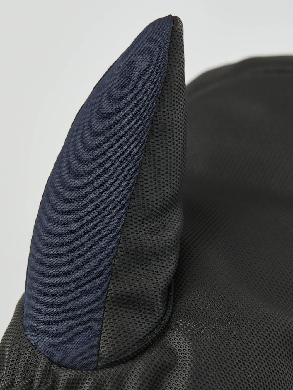 Dark blue fabric mitten with black palm (5 of 7)