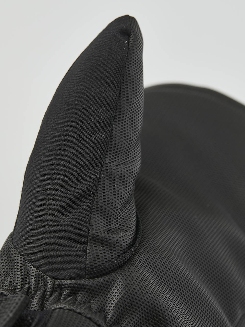 Black fabric mitten with black palm (4 of 5)