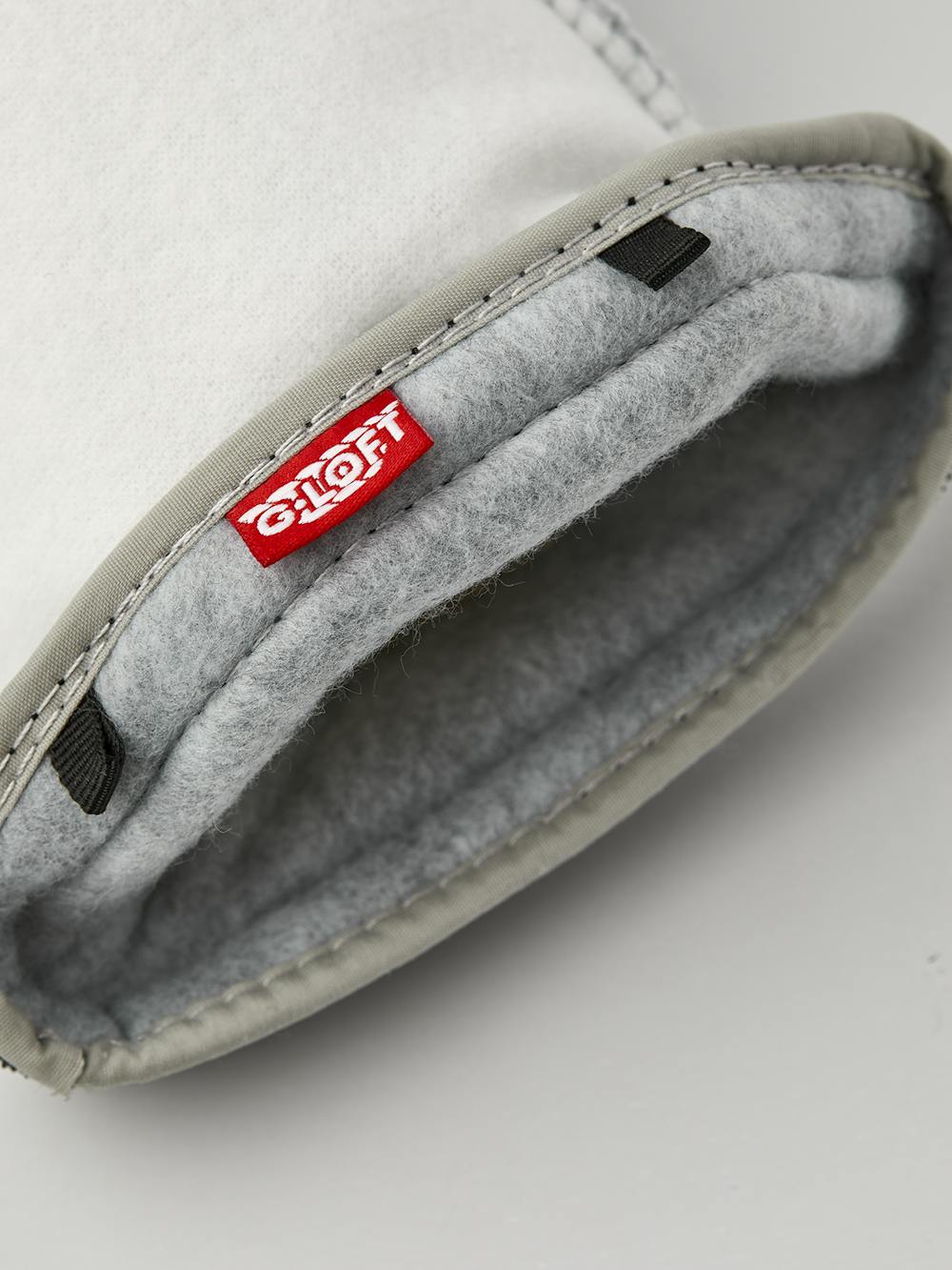 White machine-sewn three-finger liner (2 of 4)